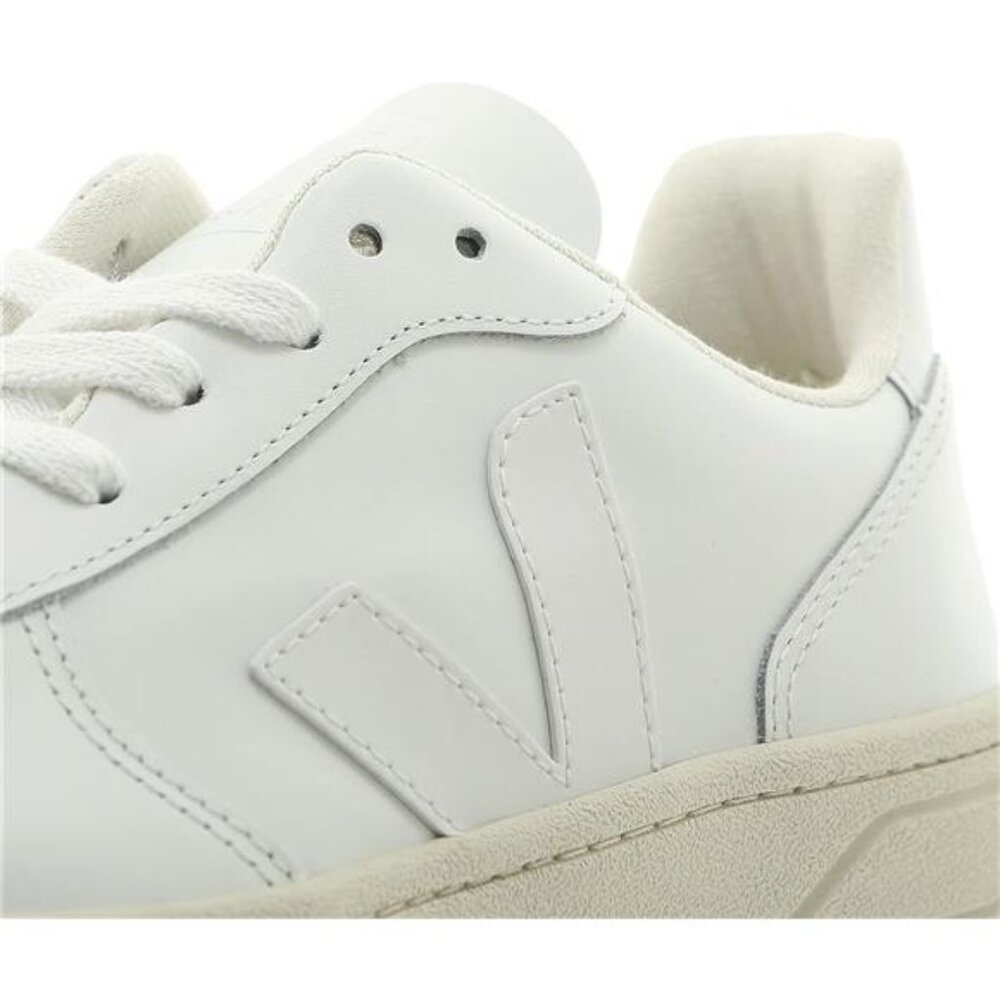 Veja Women's V-10 Lace Up Sneakers, Extra White - Picture 3 of 7